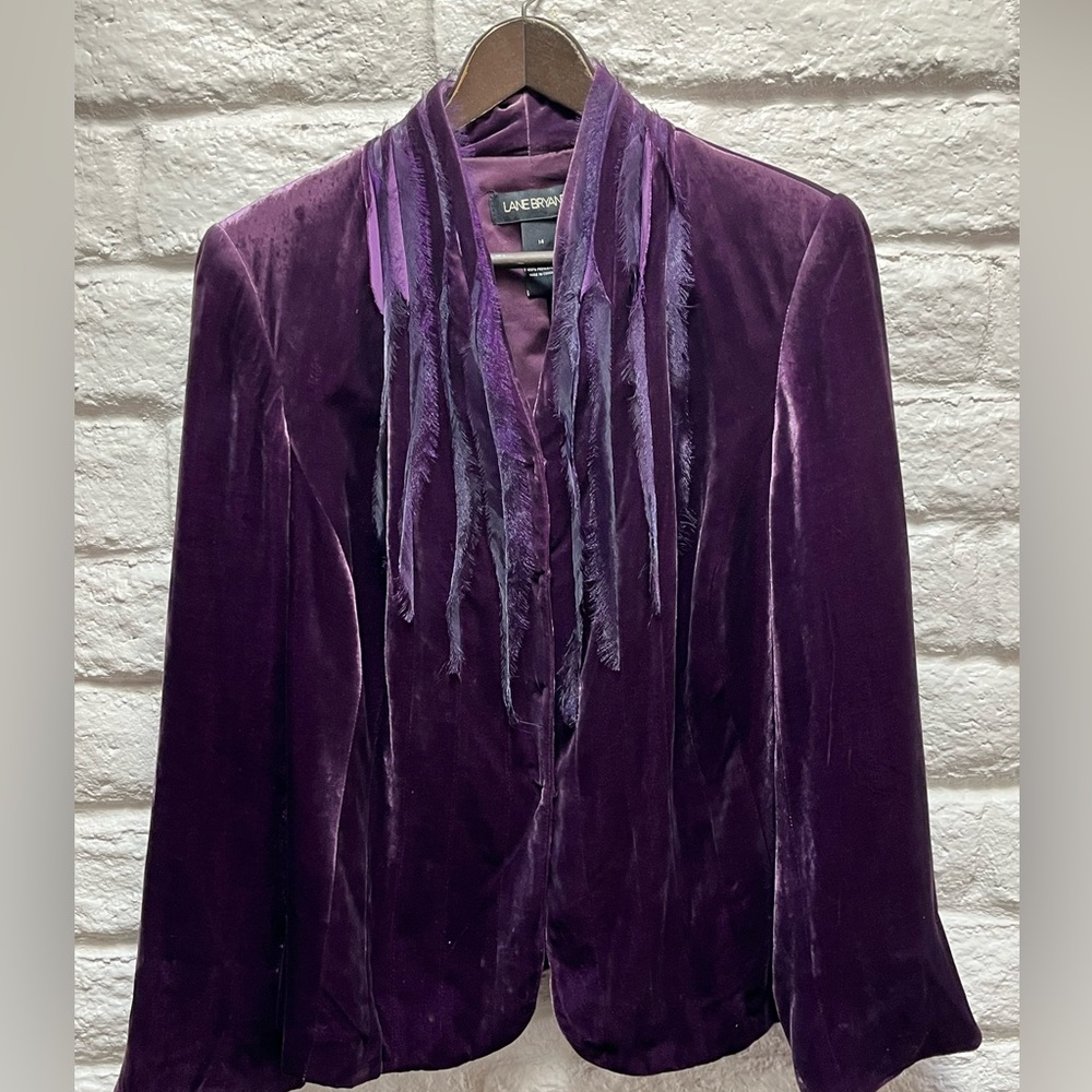 Lane Bryant Purple/Plum colored velvet soft jack with silk edging & trim